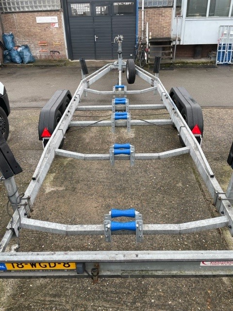 Tandemasser boottrailer 3000 kg 3.jpg